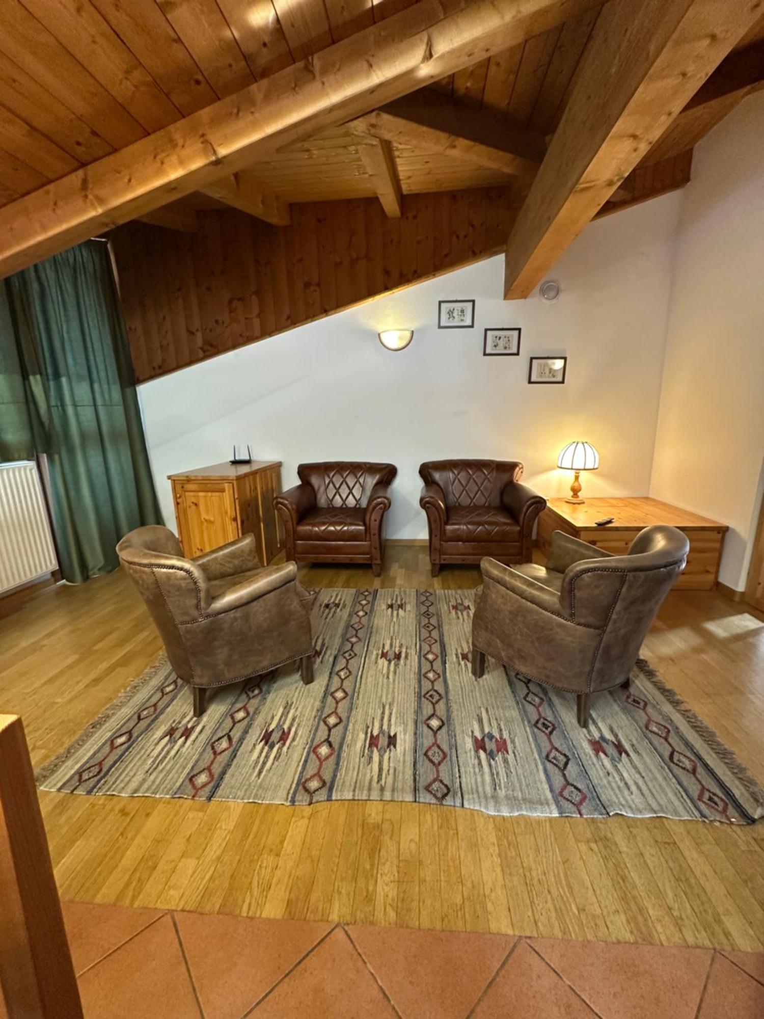 Effealatapartments - La Perla Della Val Di Sole 迪马罗 外观 照片